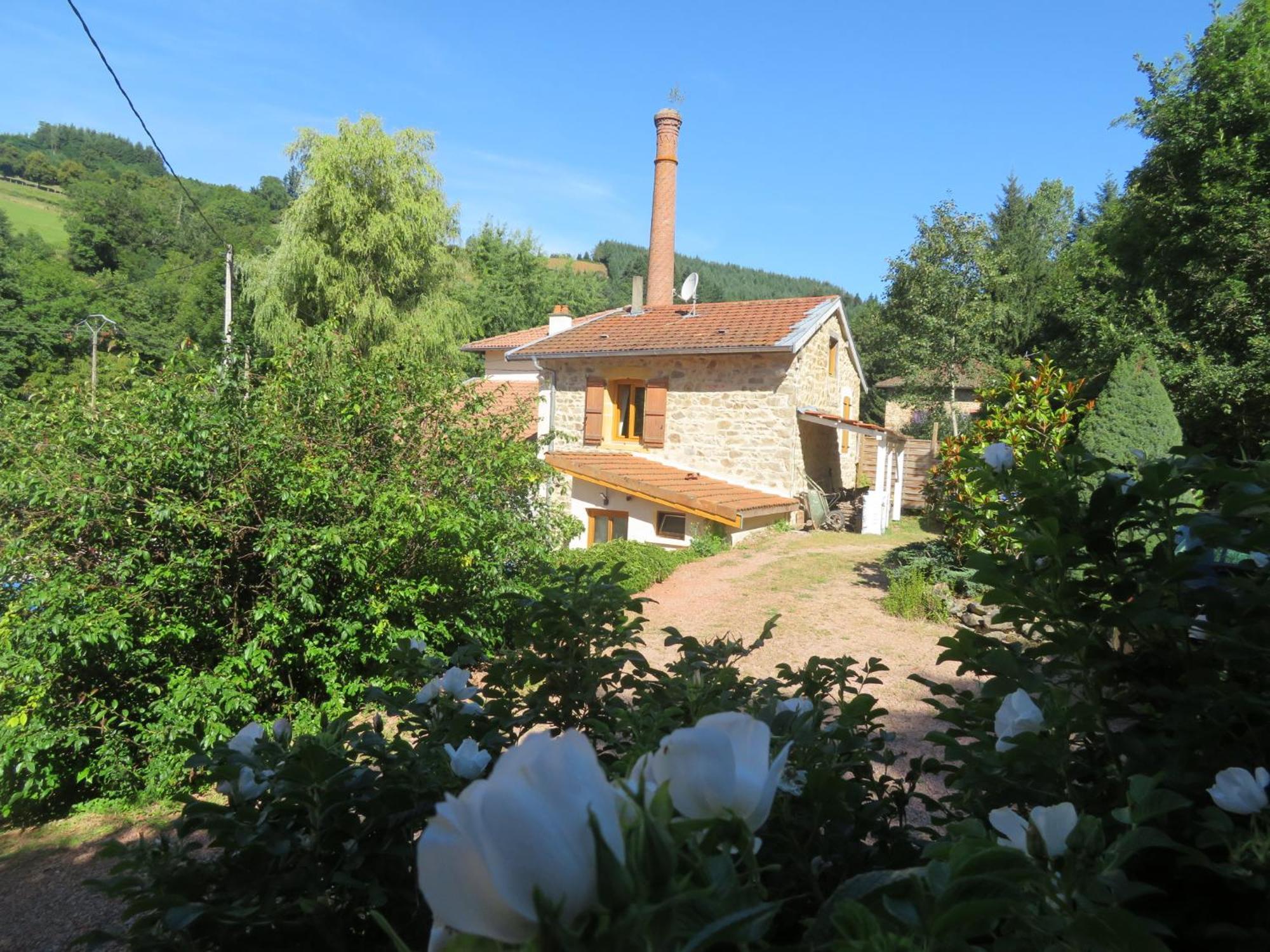 Joli Gite Rural Dans Un Havre De Paix Saint-Bonnet-le-Troncy Экстерьер фото